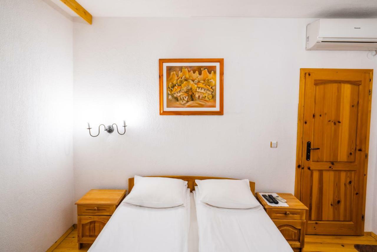 Toni'S Guest House Melnik  Ngoại thất bức ảnh