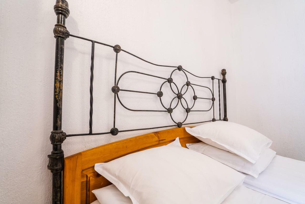 Toni'S Guest House Melnik  Ngoại thất bức ảnh