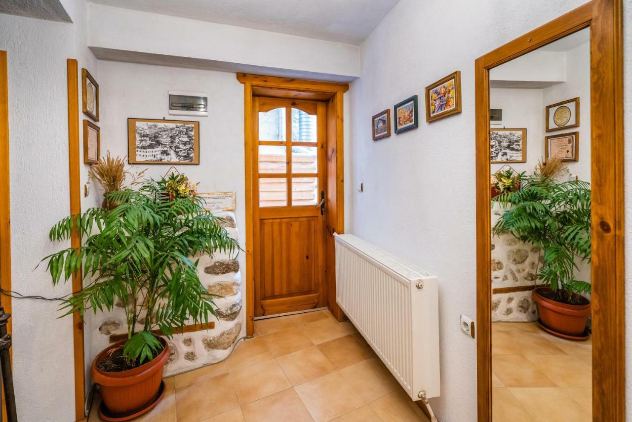 Toni'S Guest House Melnik  Ngoại thất bức ảnh