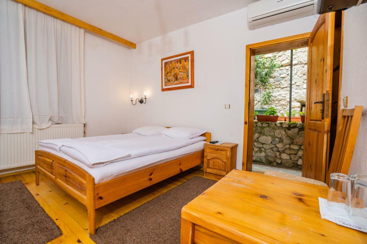 Toni'S Guest House Melnik  Ngoại thất bức ảnh