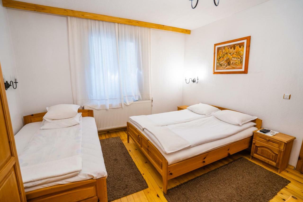 Toni'S Guest House Melnik  Ngoại thất bức ảnh